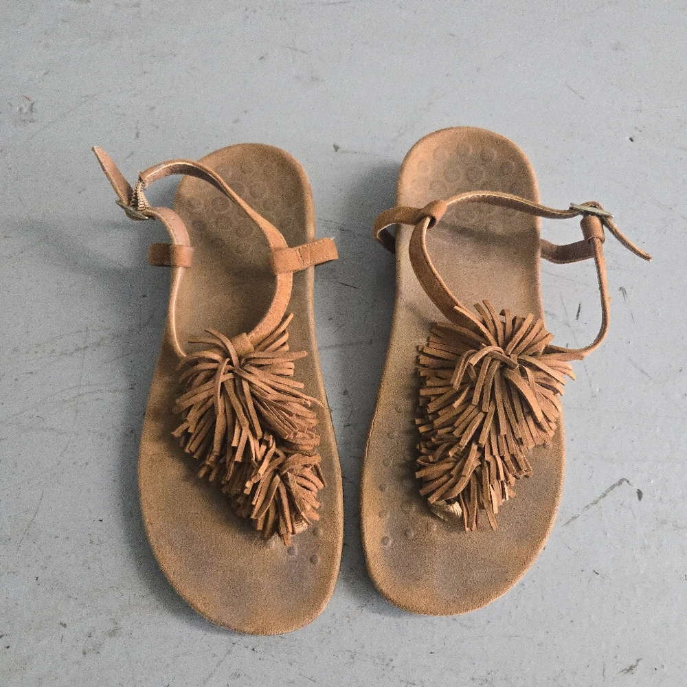 Vionic Sosha Fringe Suede Orthotic Sandals US 6